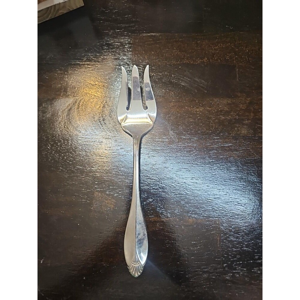 Oneida Silver Shell Silverplate Serving Fork 8 5/8" Community Vintage